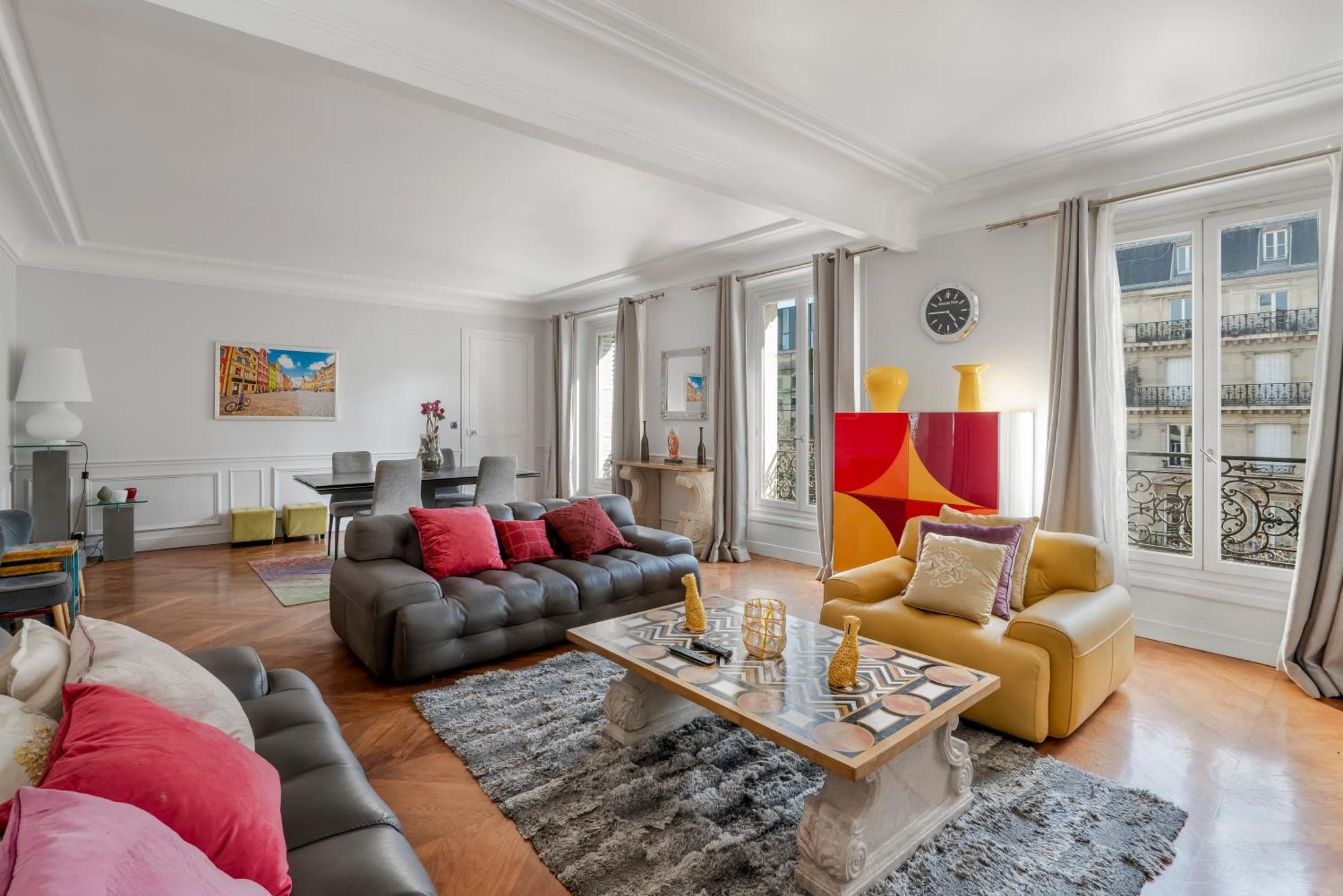 4 Bedroom Avenue Kleber Appartement